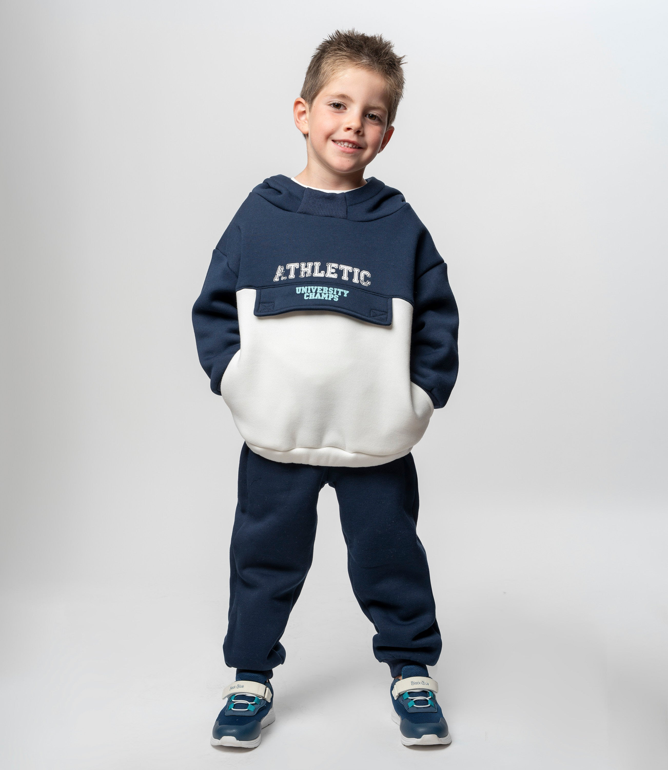 Buzo niño athletic azul marino Black and Blue-0