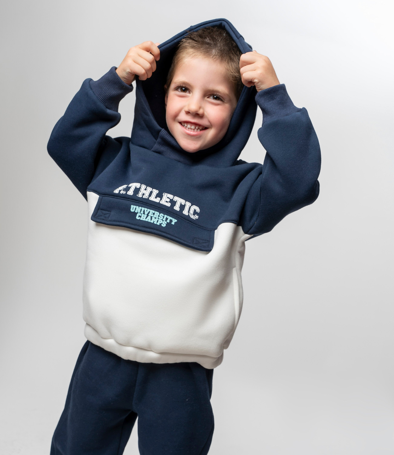 Buzo niño athletic azul marino Black and Blue-1