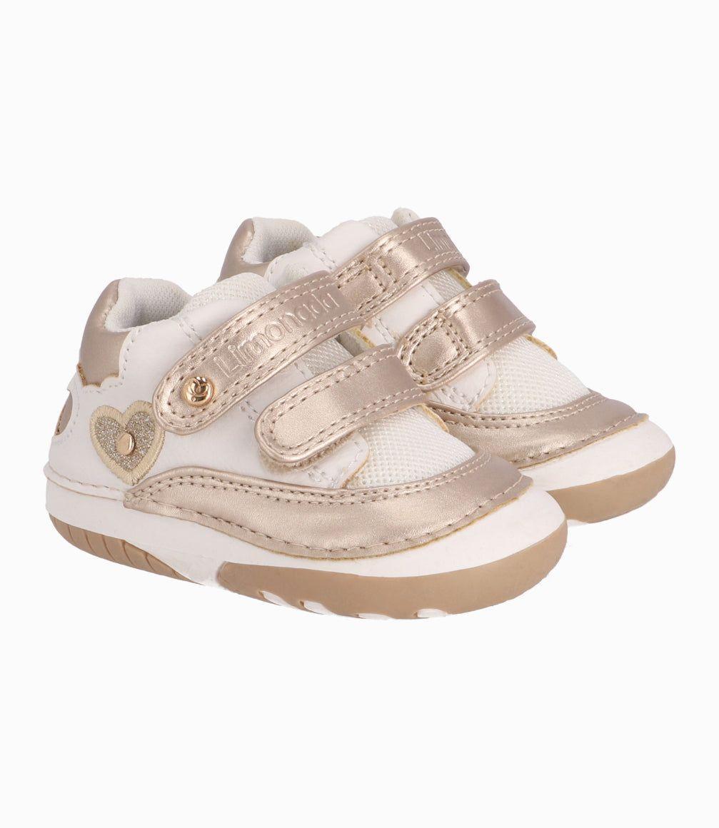 Zapatilla Recién Nacida Con Corazones Limonada Dorado-1