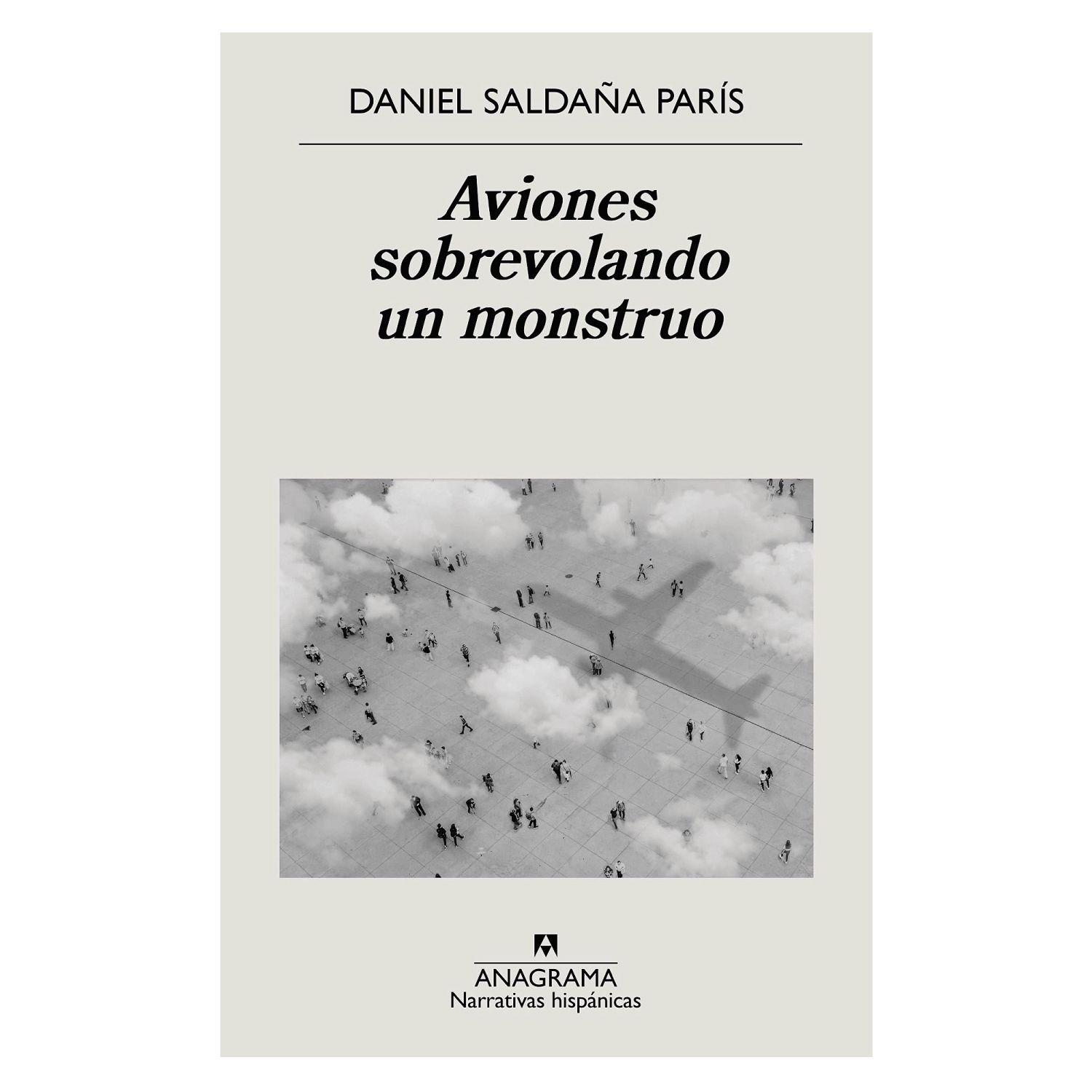 Aviones Sobrevolando Un Monstruo-0