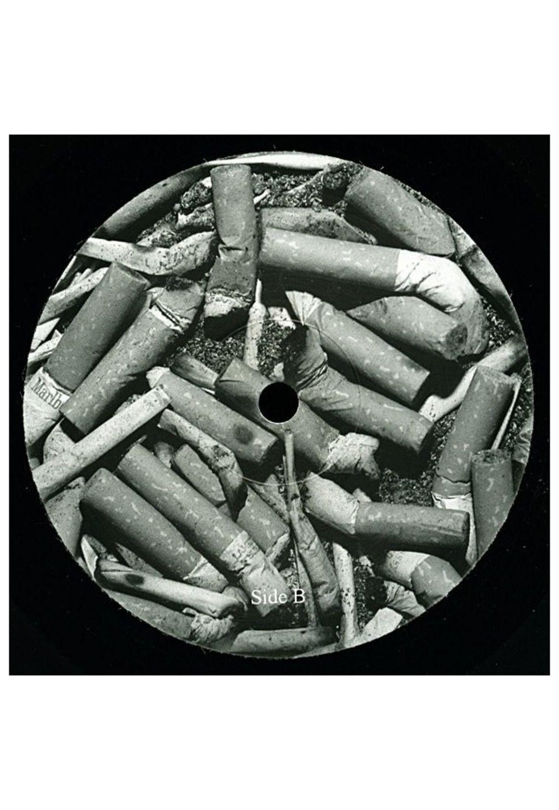 ARCTIC MONKEYS - WHATEVER PEOPLE SAY I AM, THAT'S WHAT I'M NOT | VINILO-3