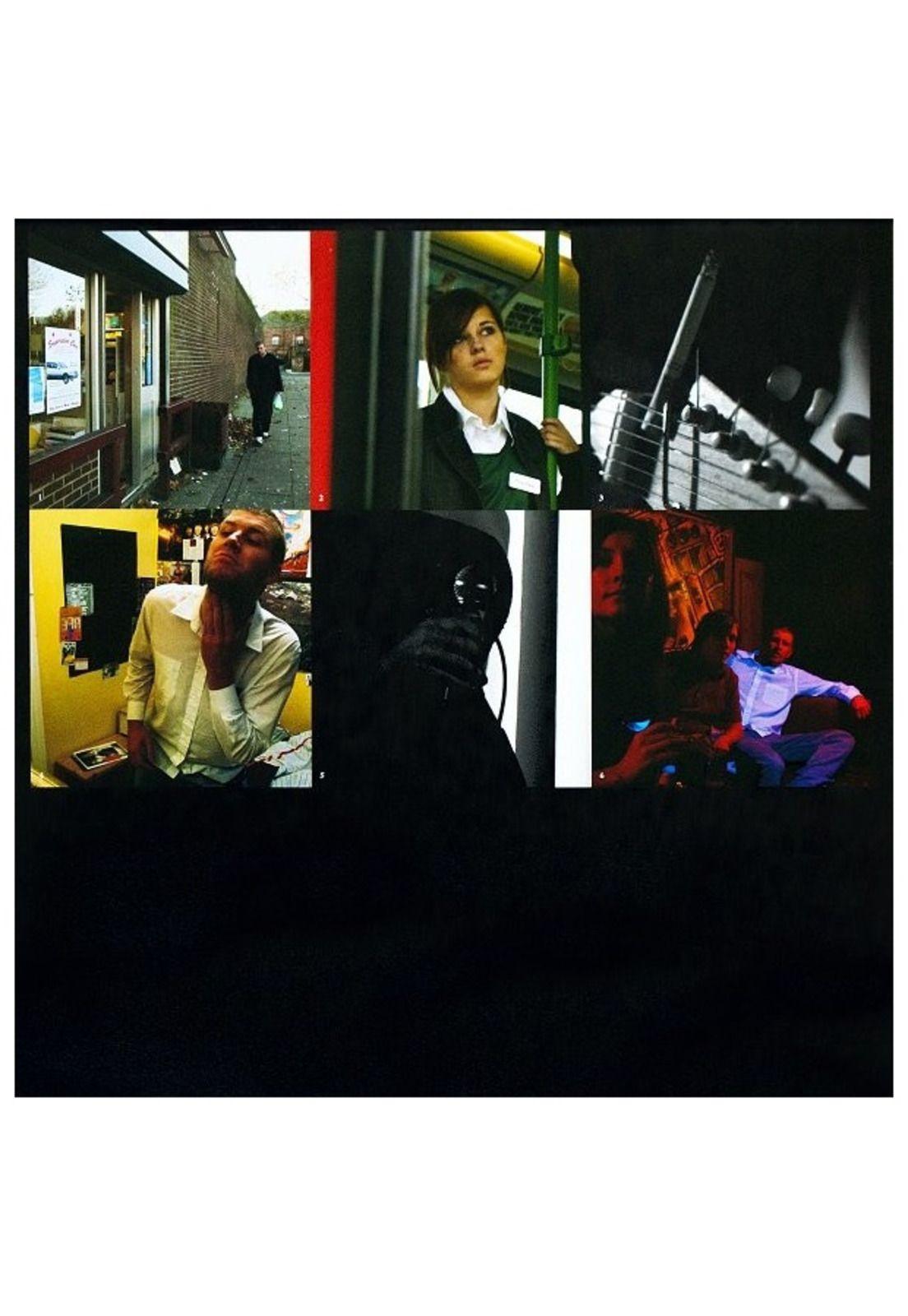 ARCTIC MONKEYS - WHATEVER PEOPLE SAY I AM, THAT'S WHAT I'M NOT | VINILO-4