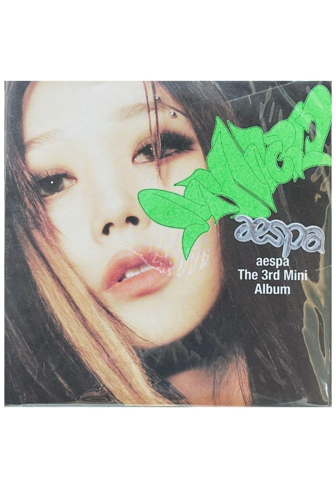 AESPA - MY WORLD: THE 3RD MINI ALBUM - POSTER VER. (GISELLE COVER) | CD-0