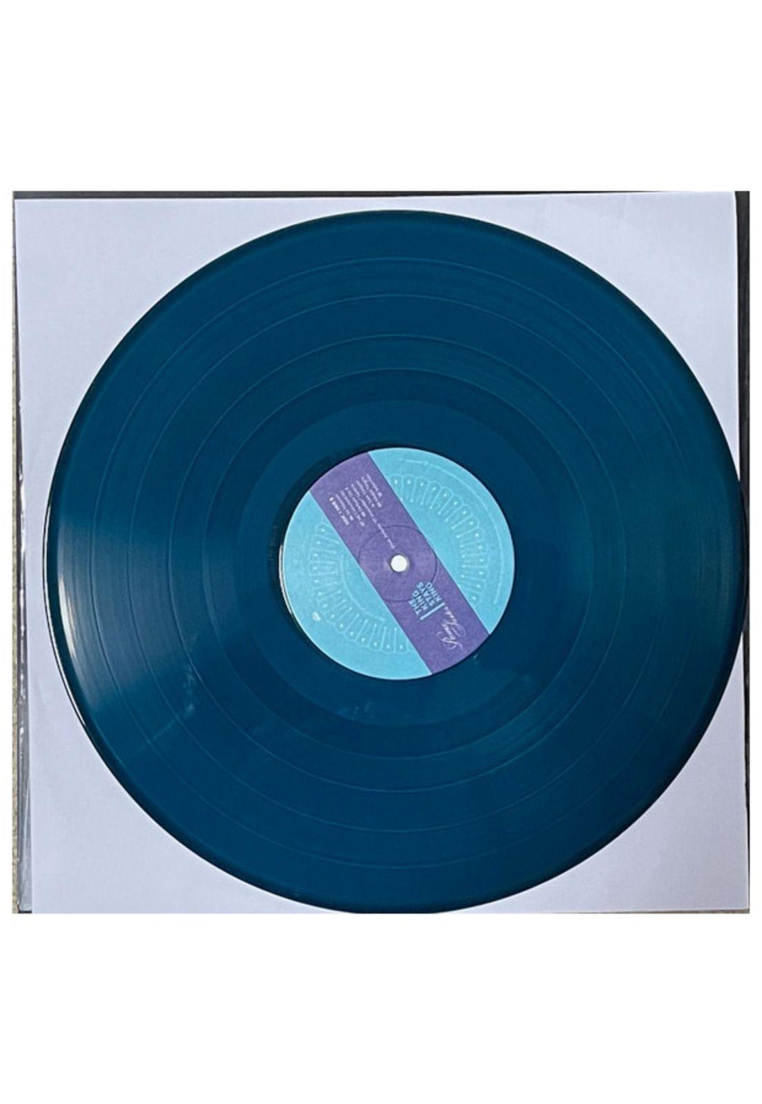 ROMEO SANTOS - KING STAYS KING: SOLD OUT AT MADISON SQUARE GARDEN (2LP) (SEA BLUE VINYL) | VINILO-3