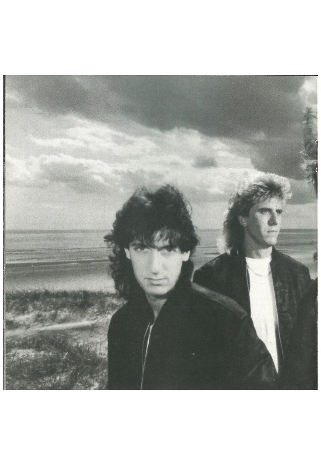 OUTFIELD - BIG INNINGS: THE BEST | CD USADO-8