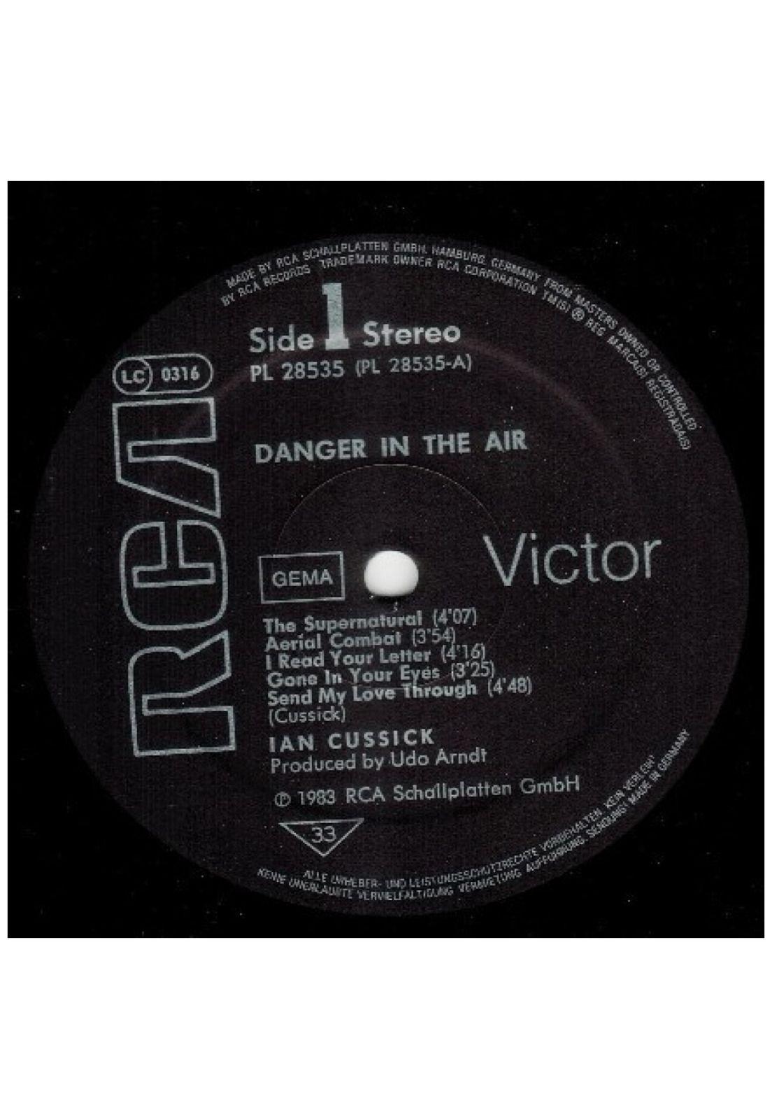 IAN CUSSICK - DANGER IN THE AIR | VINILO USADO-2