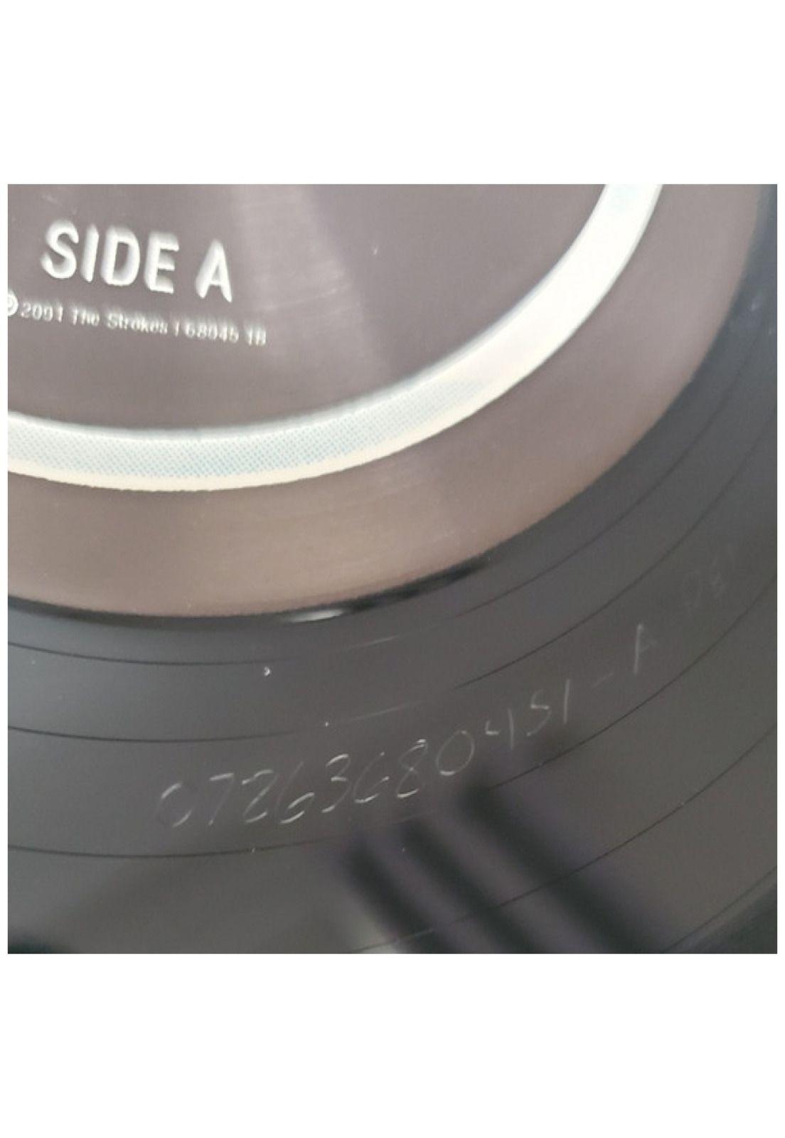 STROKES  - IS THIS IT | VINILO-5