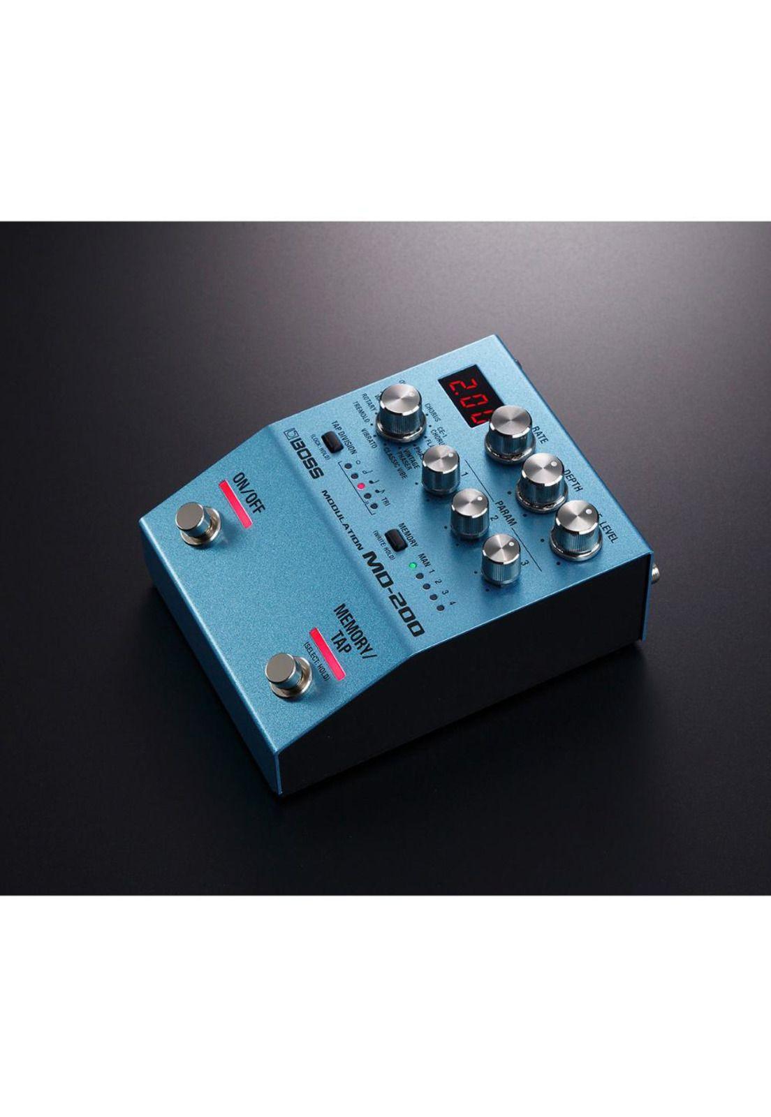 MD-200 MODULACION PEDAL EFECTO BOSS-4