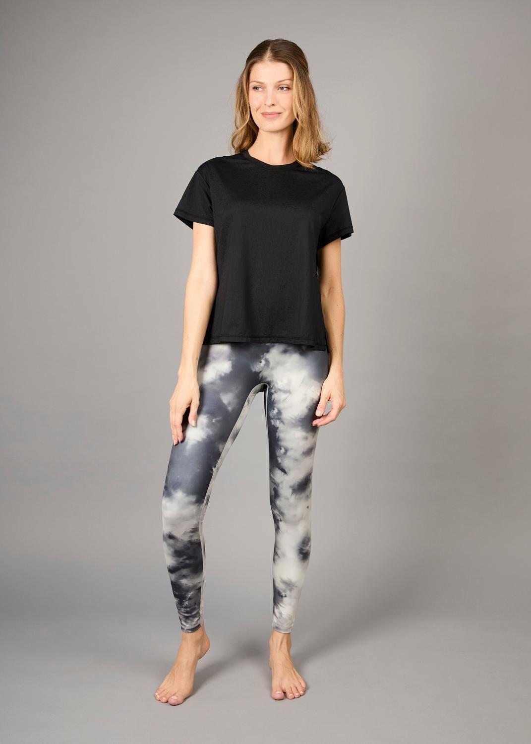 Polera Manga Corta Hela Black-1