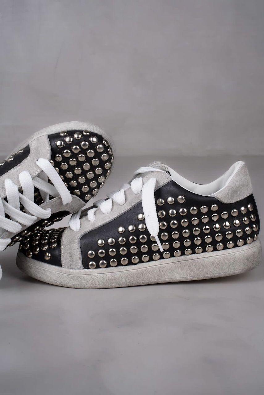 Zapatilla Urbana Muje Con Tachas Cuero Argentino Roxy Negro-3