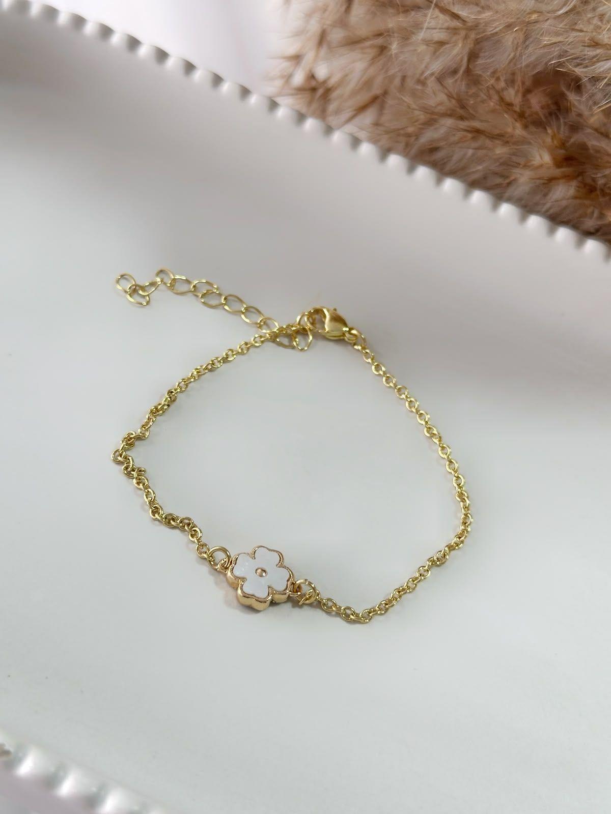 Pulsera Baño de Oro 18K con Charm Clover-1