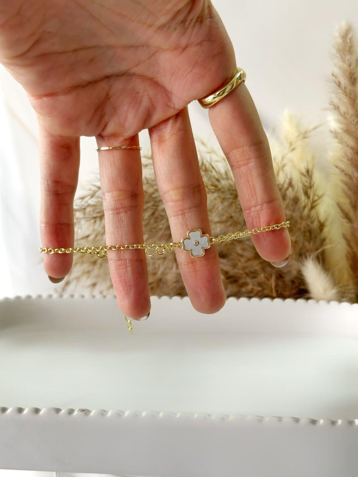 Pulsera Baño de Oro 18K con Charm Clover-2