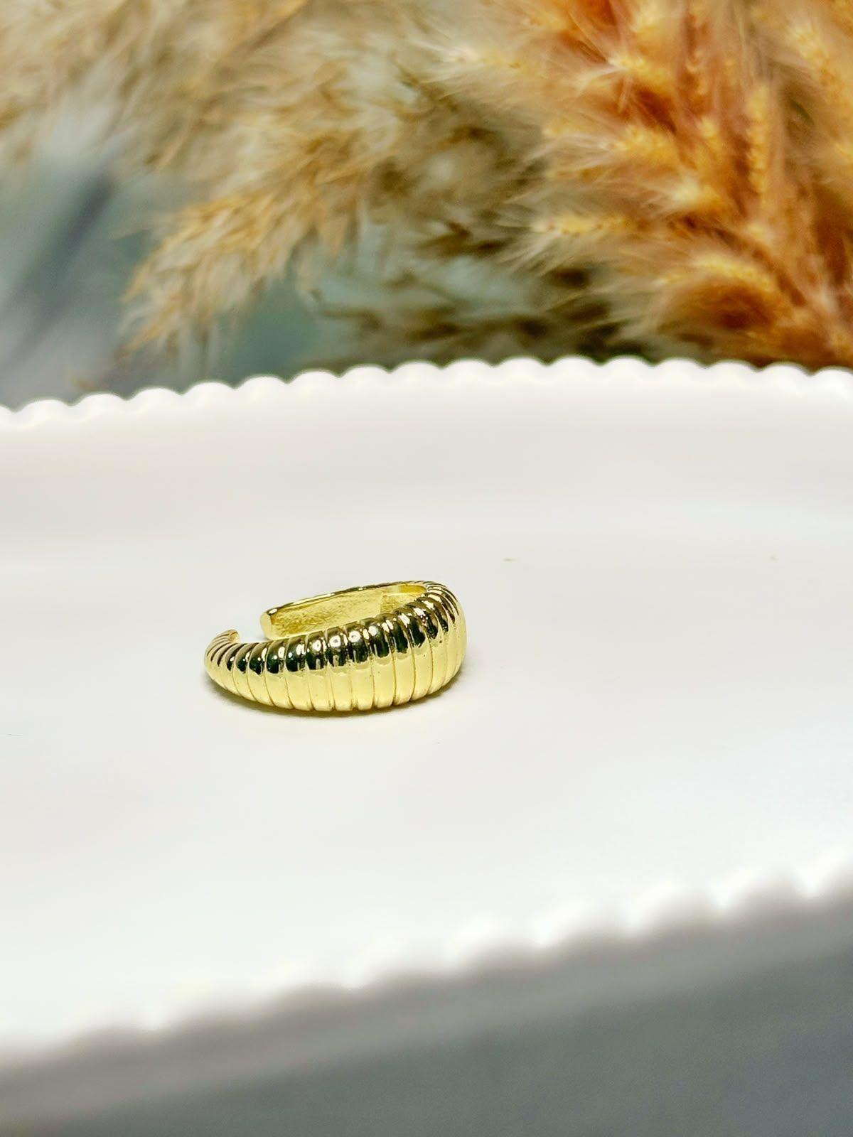 Anillo Croissant Ajustable Baño de Oro 18K-0