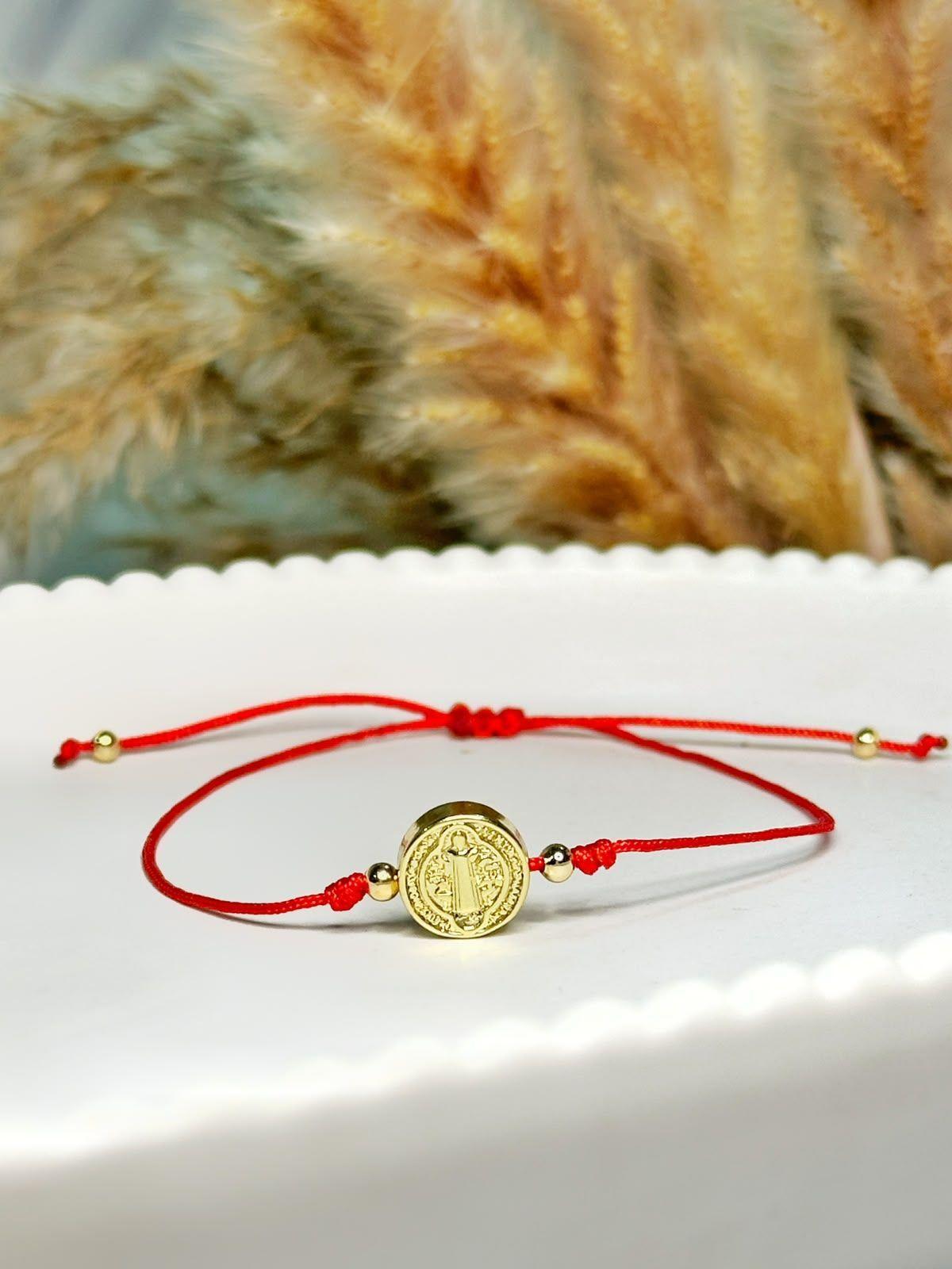 Pulsera san benito amuleto religioso proteccion roja dorado baño de oro ajustable mujer-2