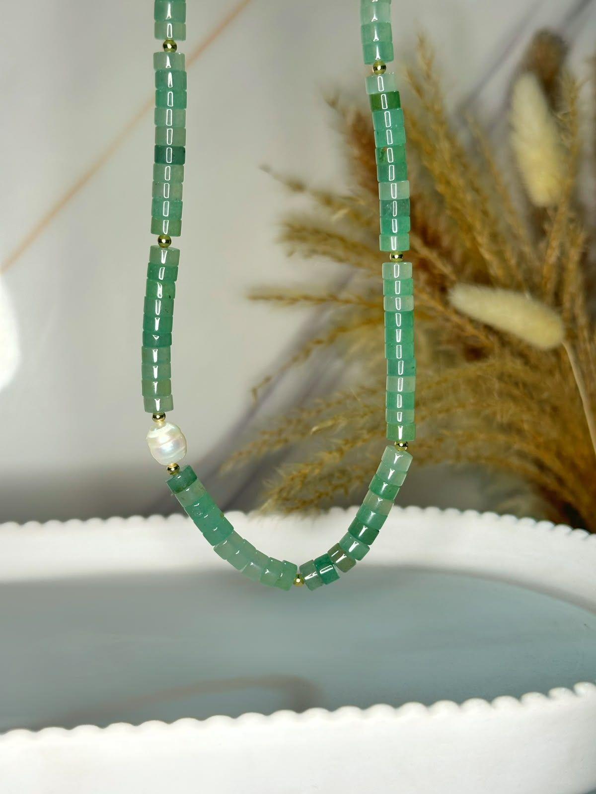 Collar Jade Verde Completo Delicado para Mujer Baño de Oro 18K-2
