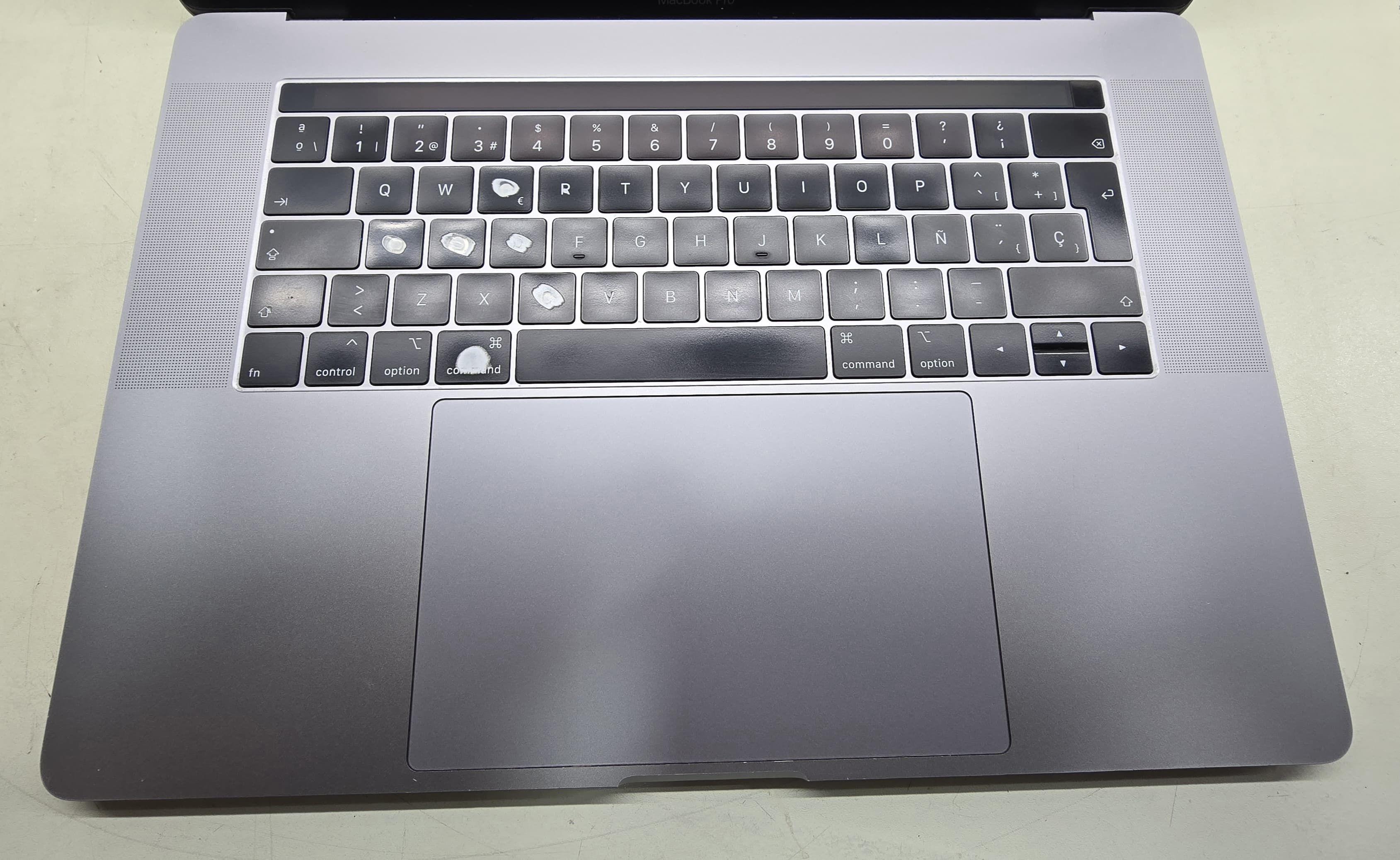 Notebook Apple MacBook Pro 15 Mid 2018, i7-8559U, 16GB/512GB-3