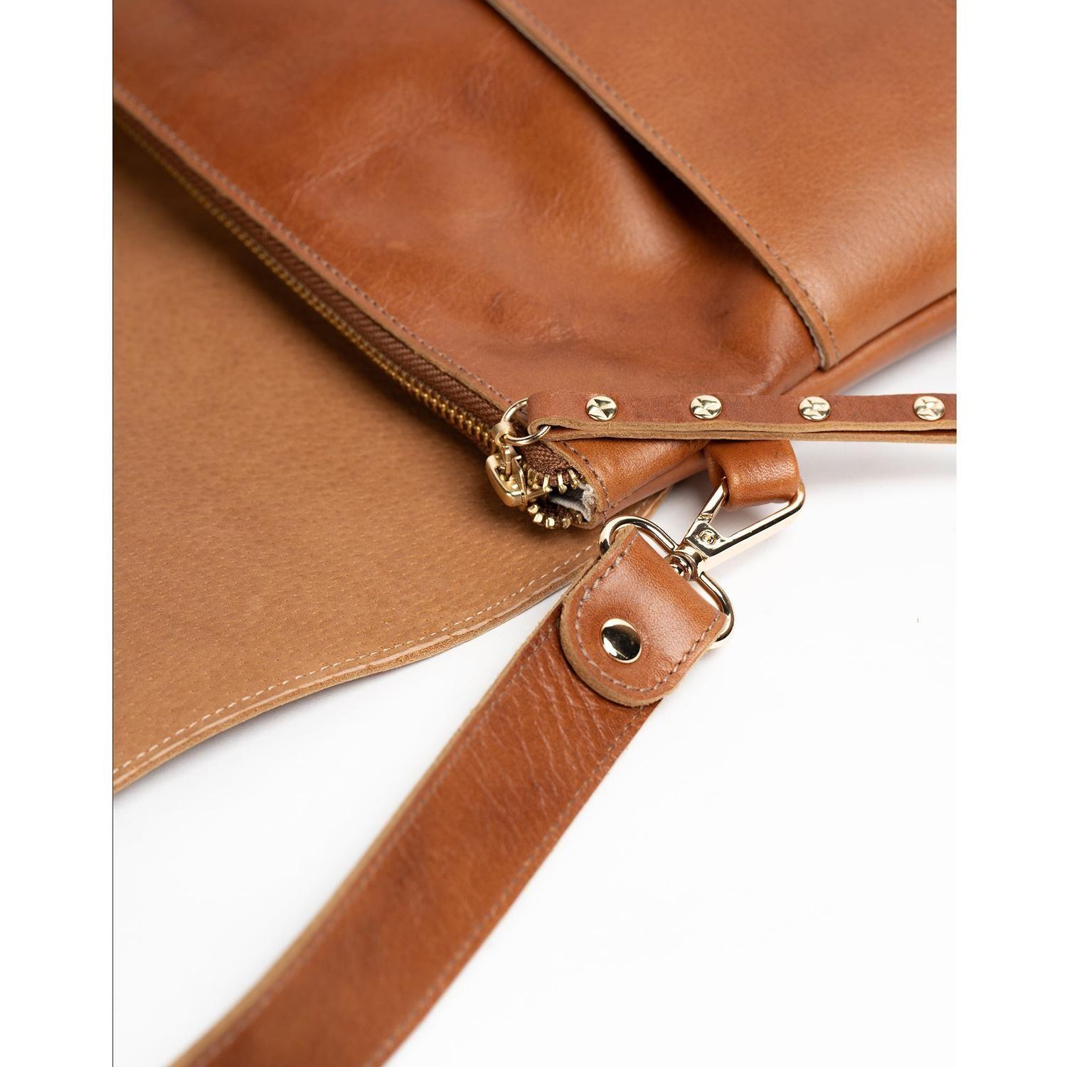 Bandolera de cuero modelo PAZ tostado-4