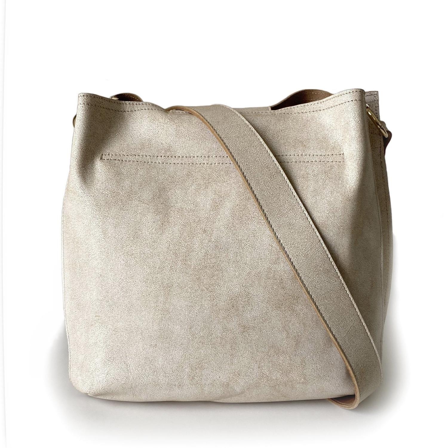 Bandolera de cuero modelo AMELIA Off White-2