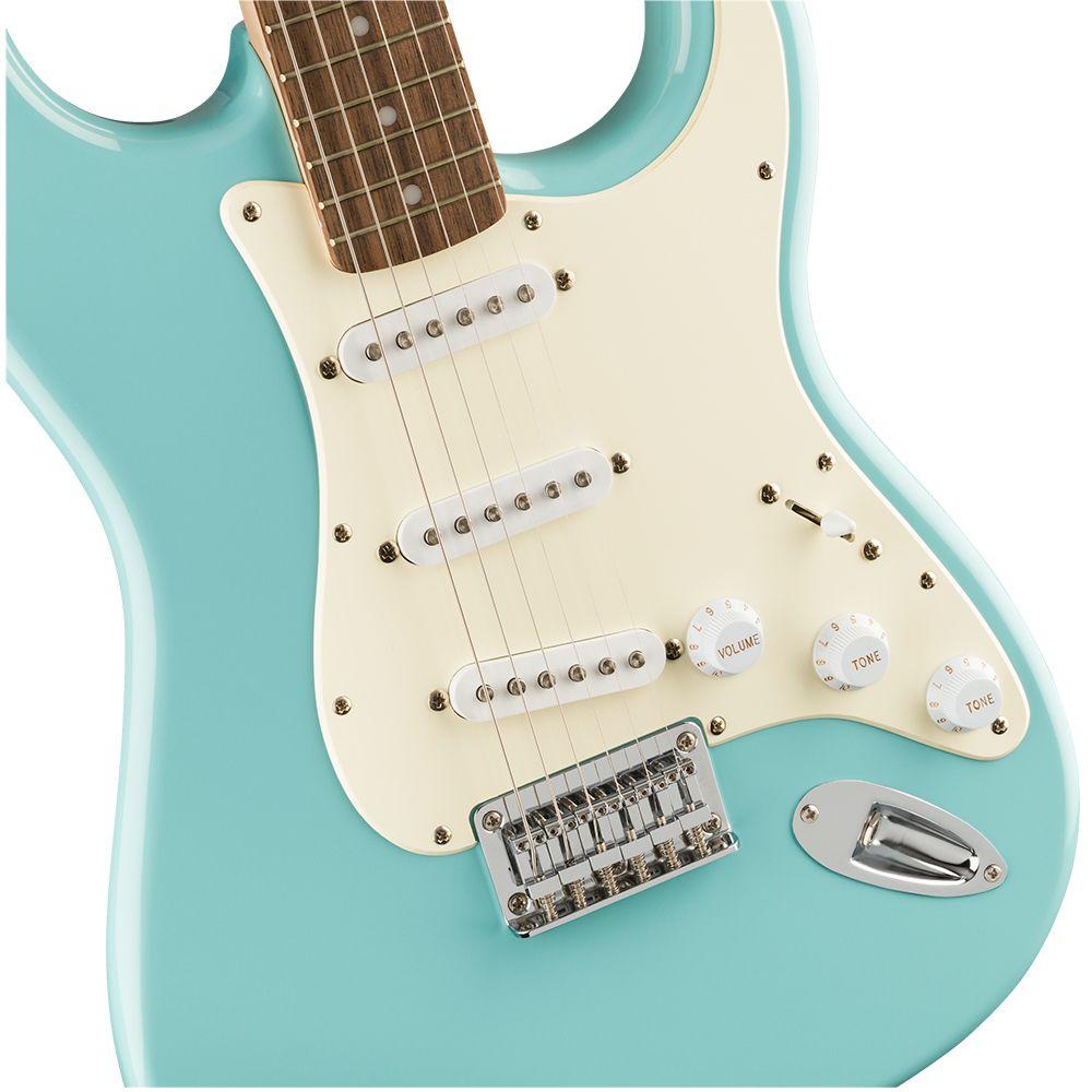 Squier Guitarra Electrica Bullet Strato HT Laurel Indio TT-1