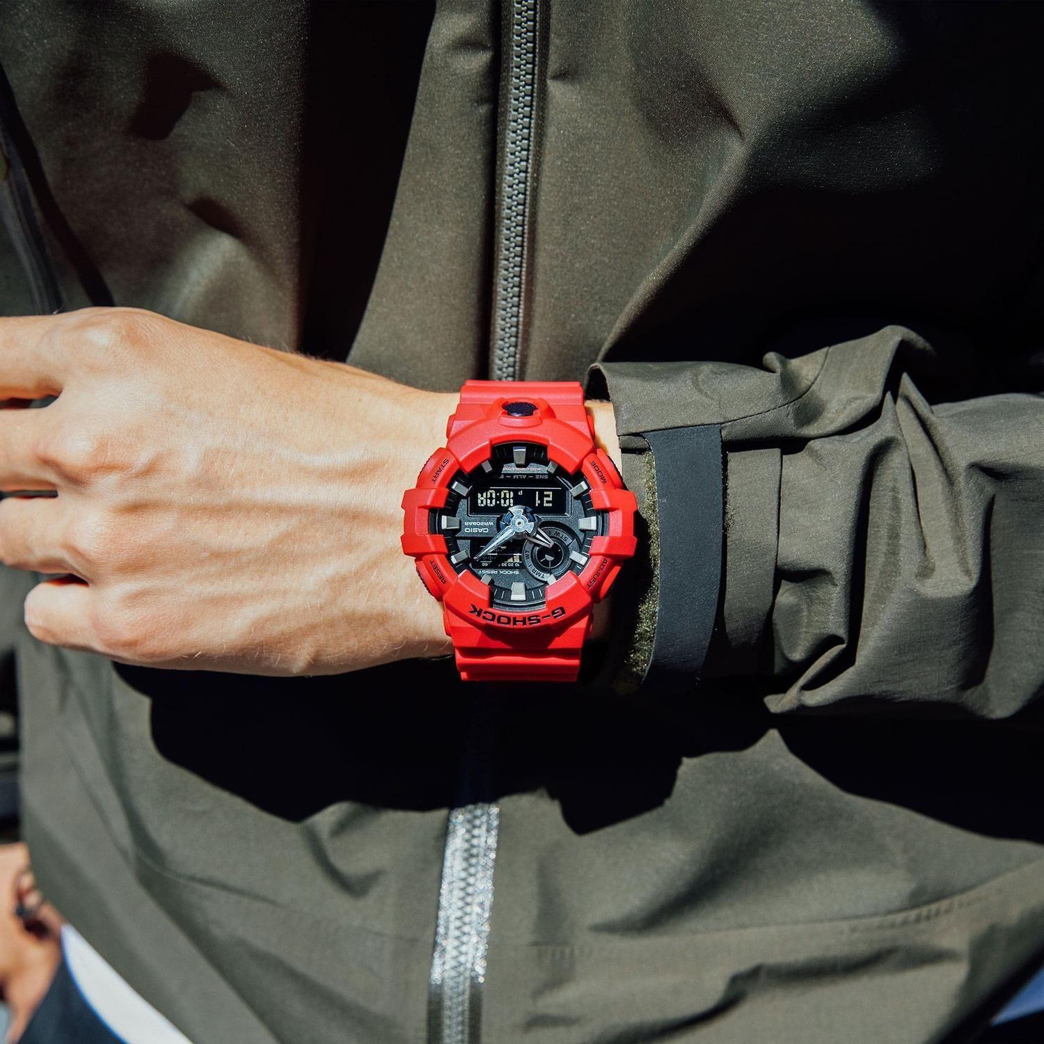 Reloj Hombre G-SHOCK GA-700-4ADR-3