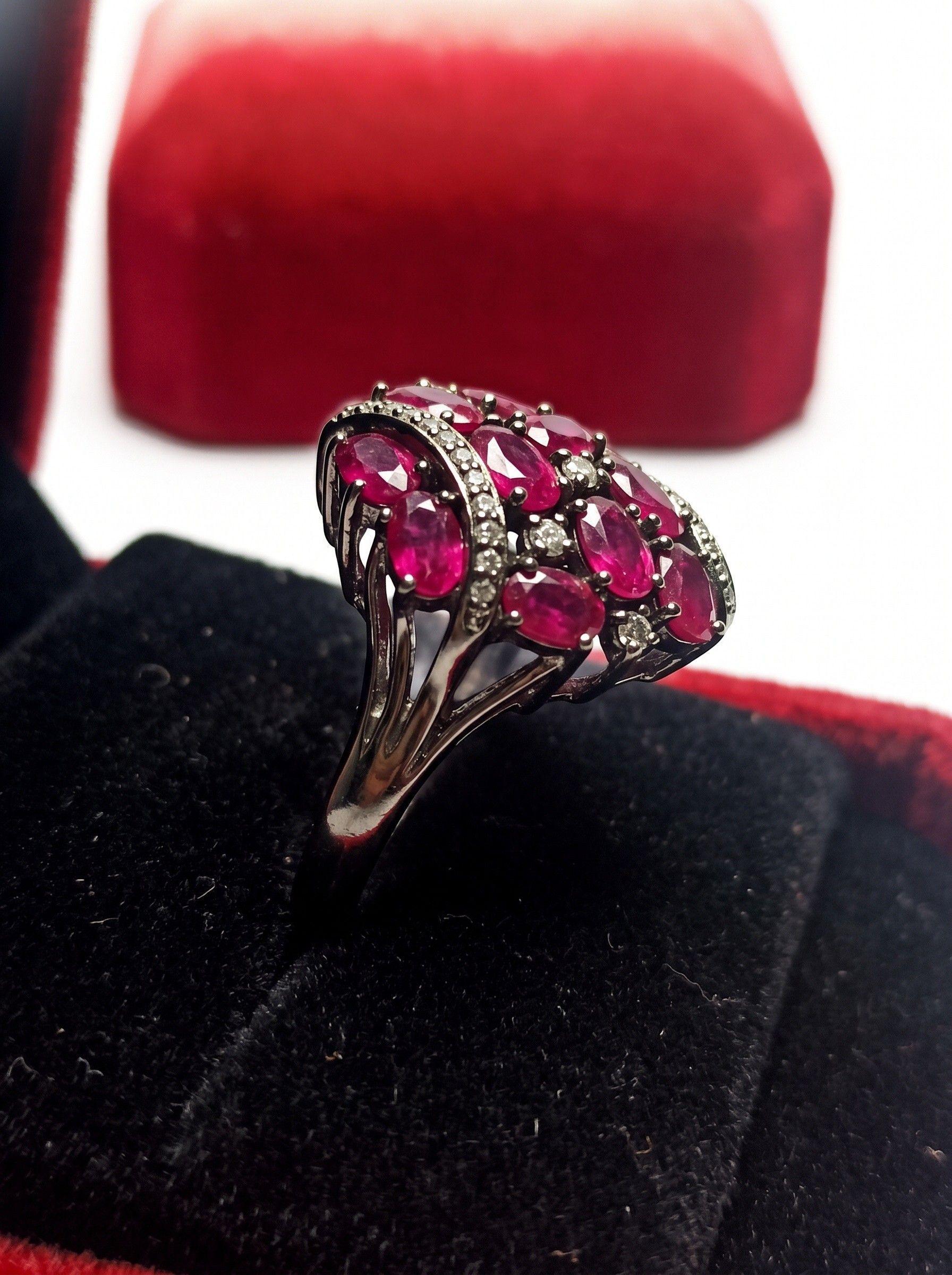 ACCESORIO DE JOYERIA ANILLO DE PLATA RODINADA CON RUBYS NATURALES N 14-3
