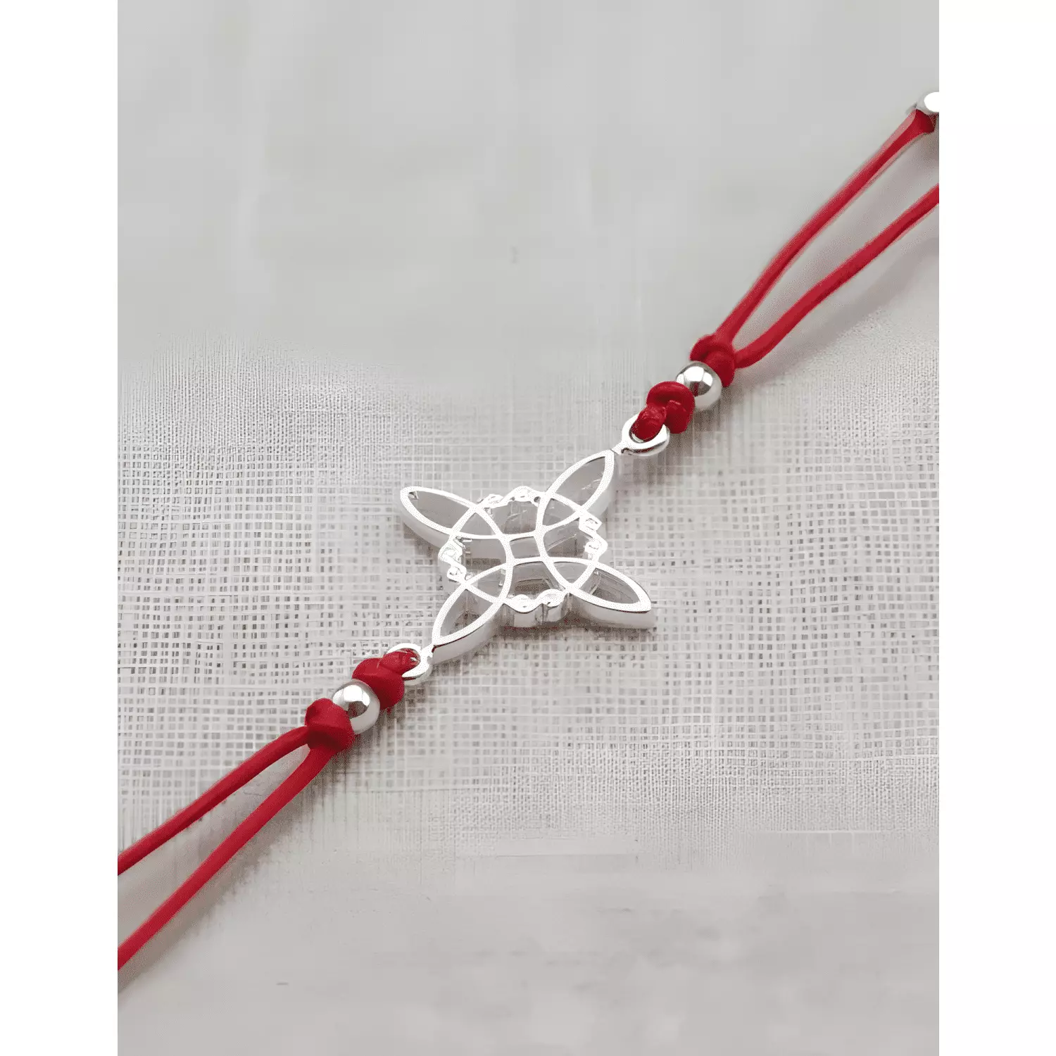 Pulsera nudo de brujas hilo plata fina proteccion Rojo-3