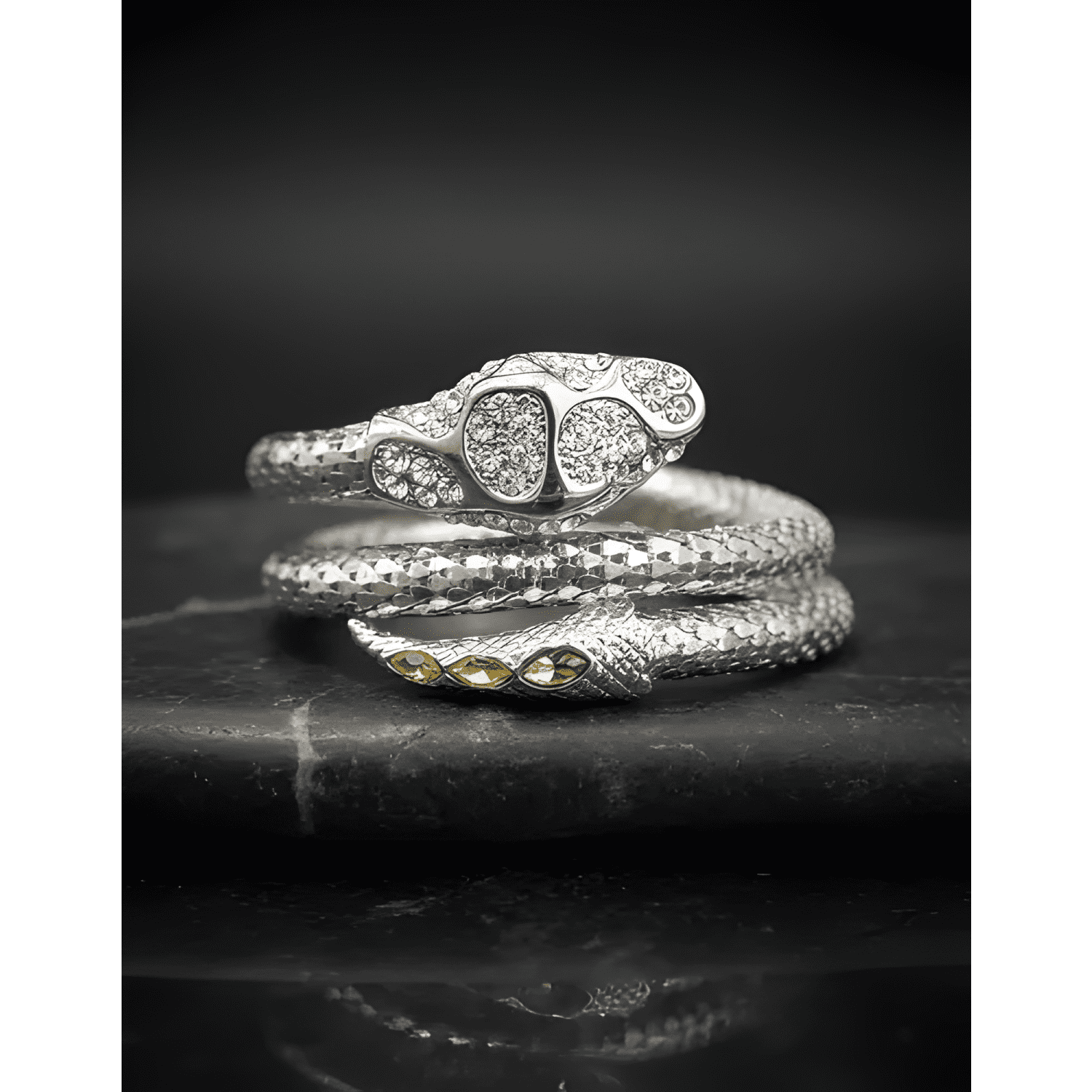 Pulsera serpiente con brillos.- demialma.-2