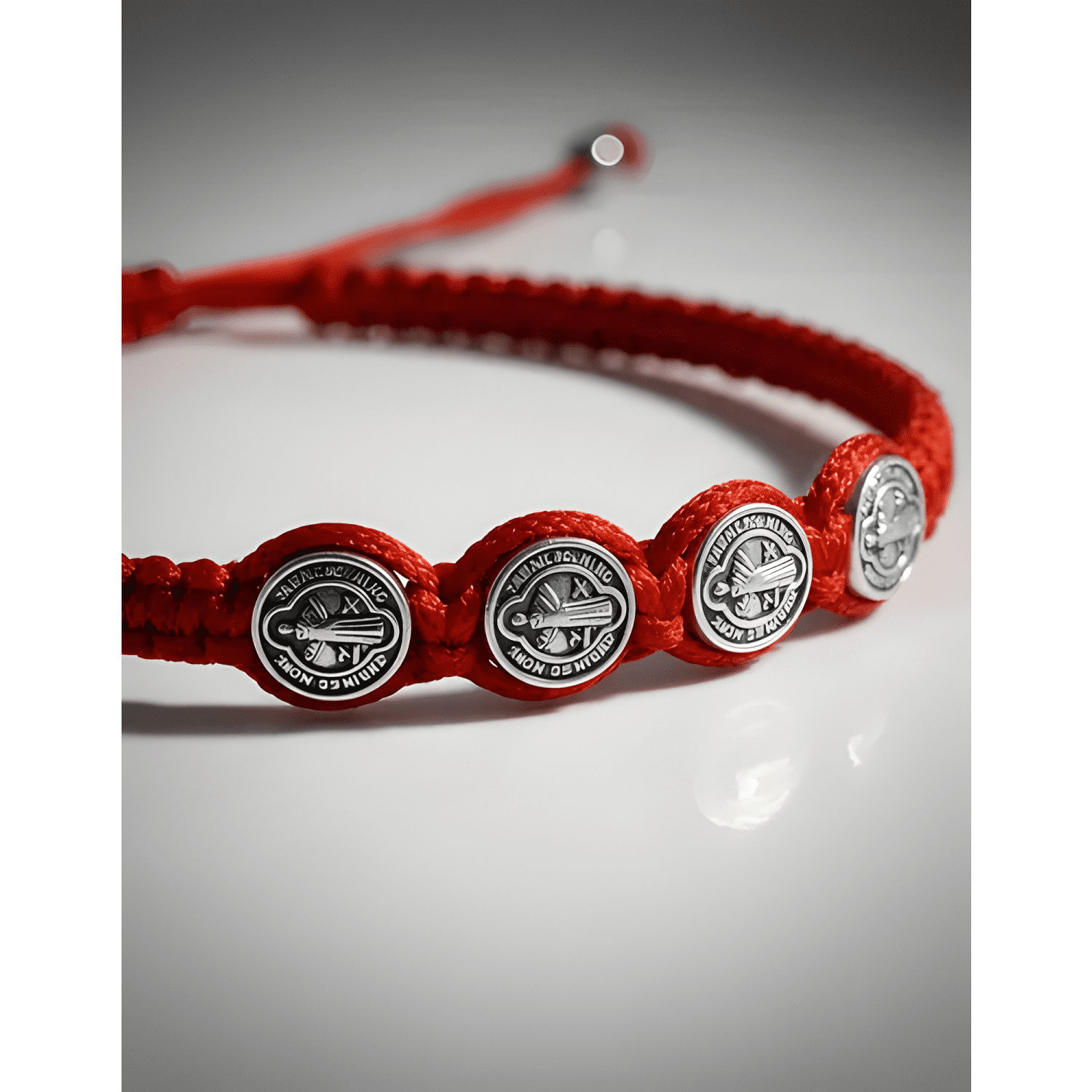 Pulsera brazalete hilo protección gratitud san benito Rojo-2