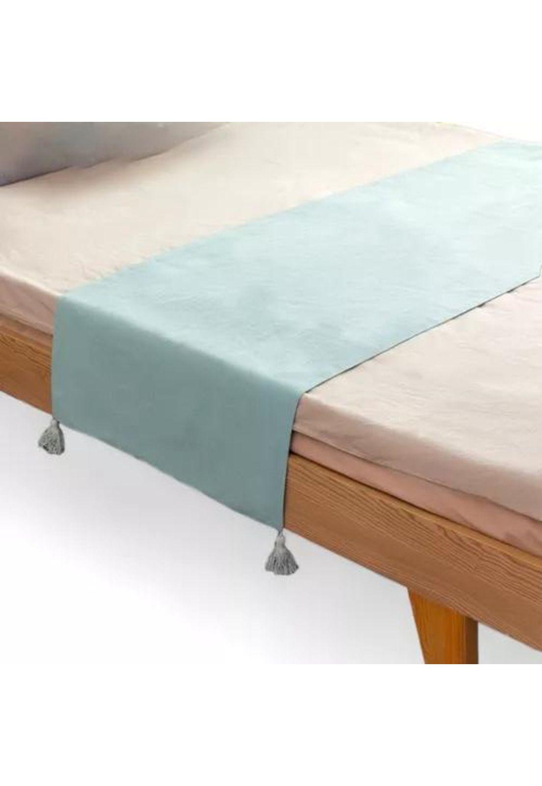 Piecera para cama 2 plaza - king en lino pompones 70x210 cm color agua-1
