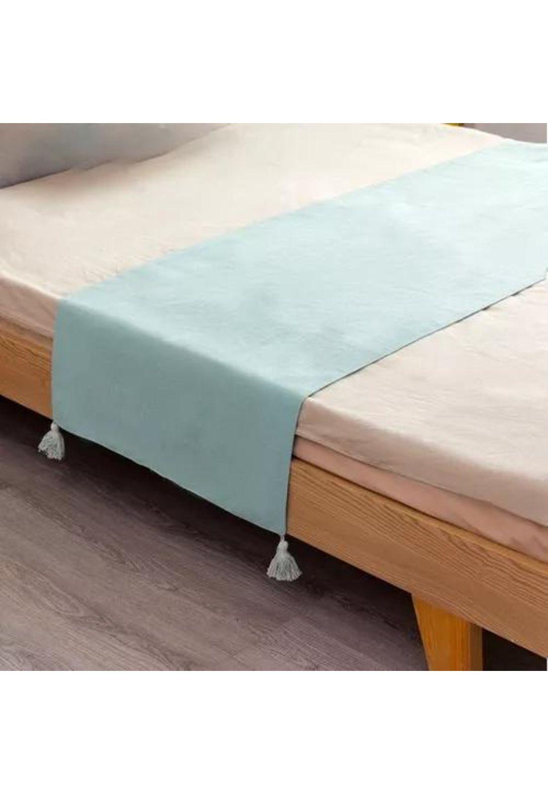 Piecera para cama 2 plaza - king en lino pompones 70x210 cm color agua-2
