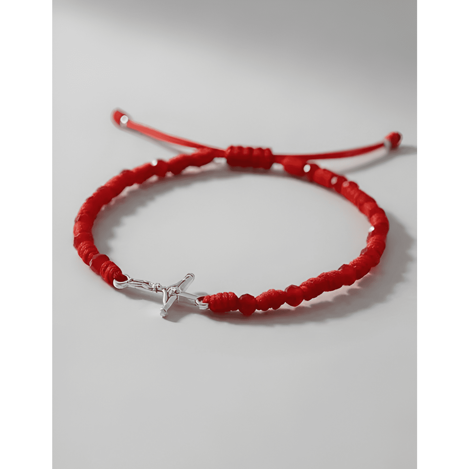 Pulsera cruz cristo plata 925 hilo con cristales rojos-3