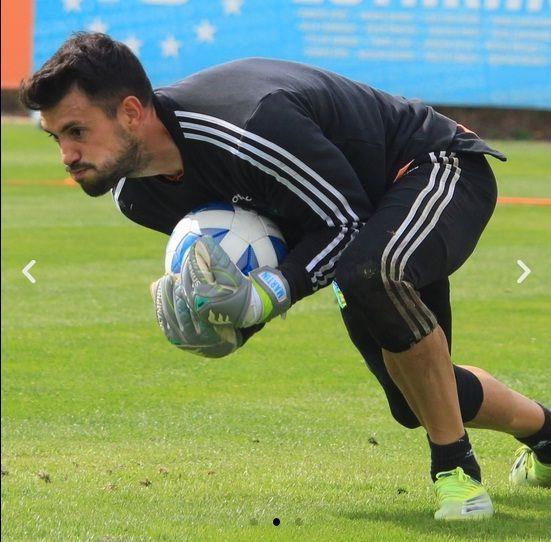 GUANTES DE ARQUERO PROFESIONAL NEW HADES OLYMPHUS-2