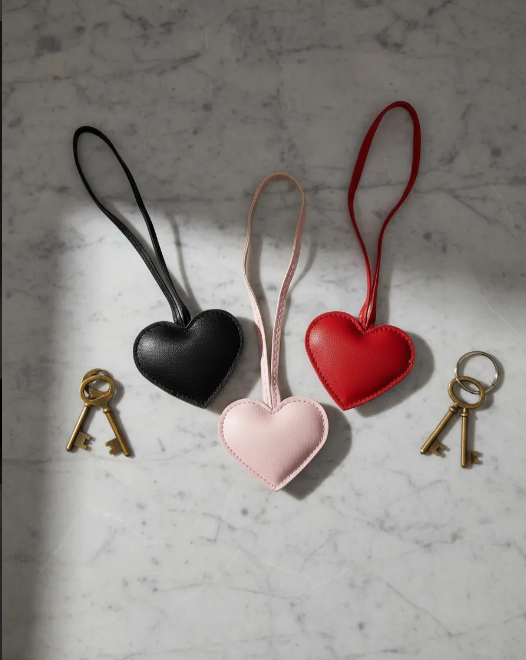 Llavero charm para bolso corazón -4