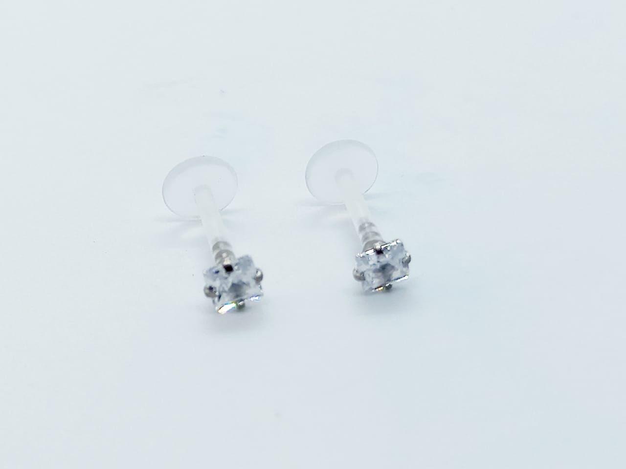 Piercing labret monroe cuadrado cartílago nariz boca oreja-2