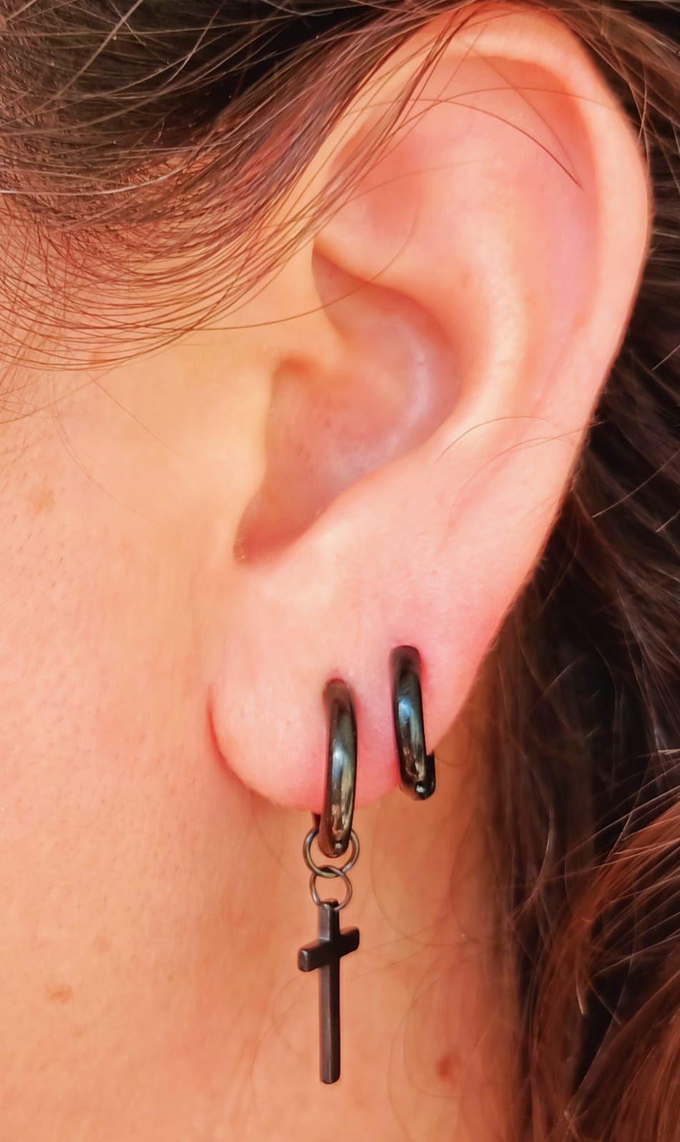 Pack De Aros Argollas Doble Uso Negras Cruz Piercing Oreja-2