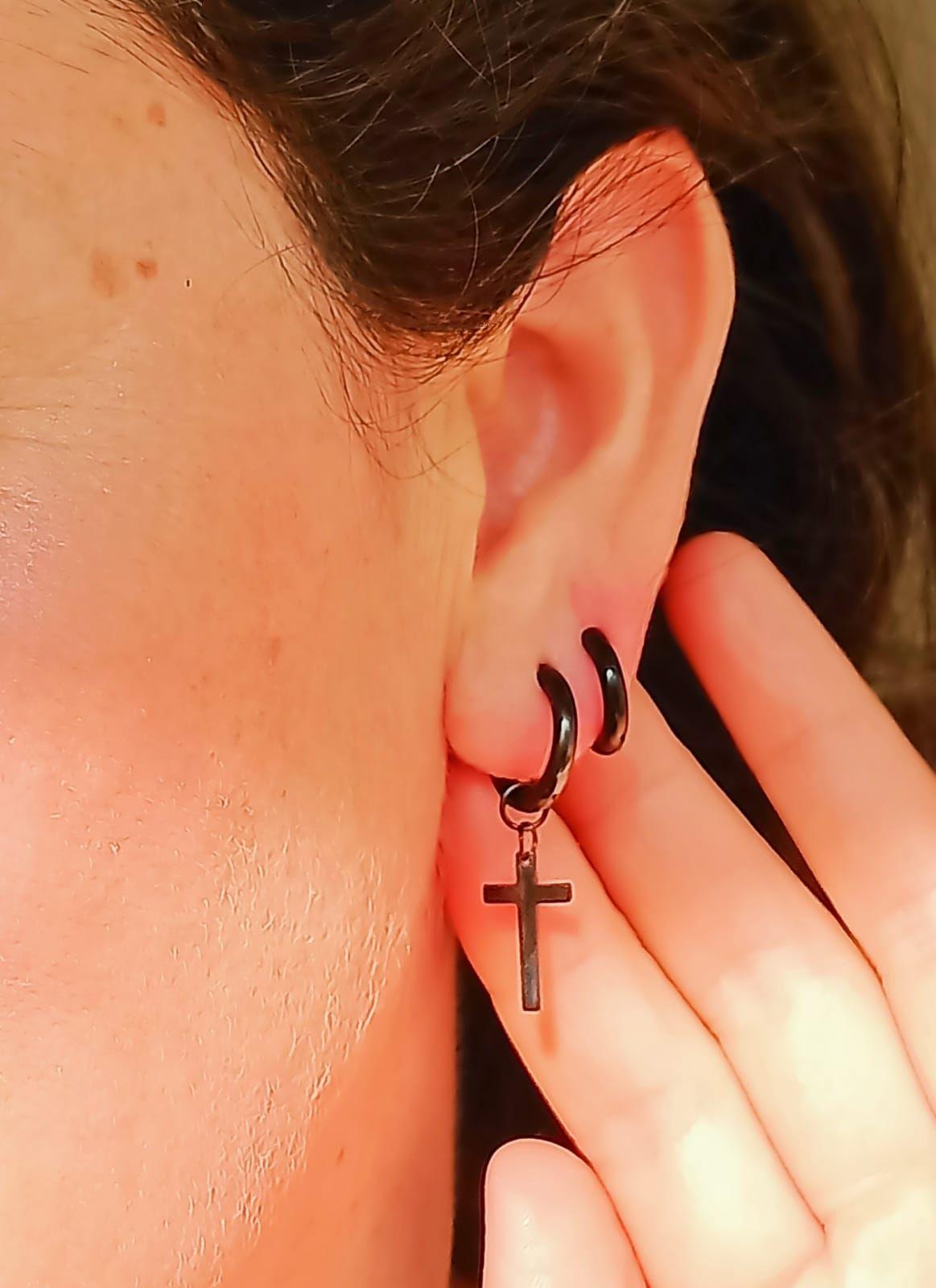Pack De Aros Argollas Doble Uso Negras Cruz Piercing Oreja-5