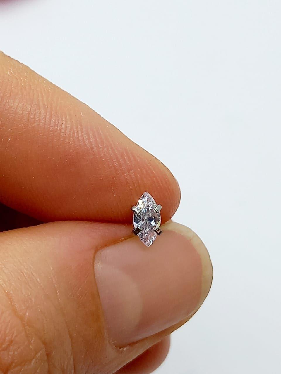 Piercing labret monroe forma gema cartílago nariz boca oreja-3
