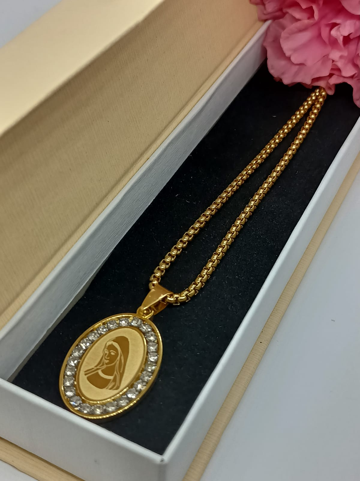 Colgante Medalla Virgen Maria Acero Zirconia Enchapada en oro 18kl-5