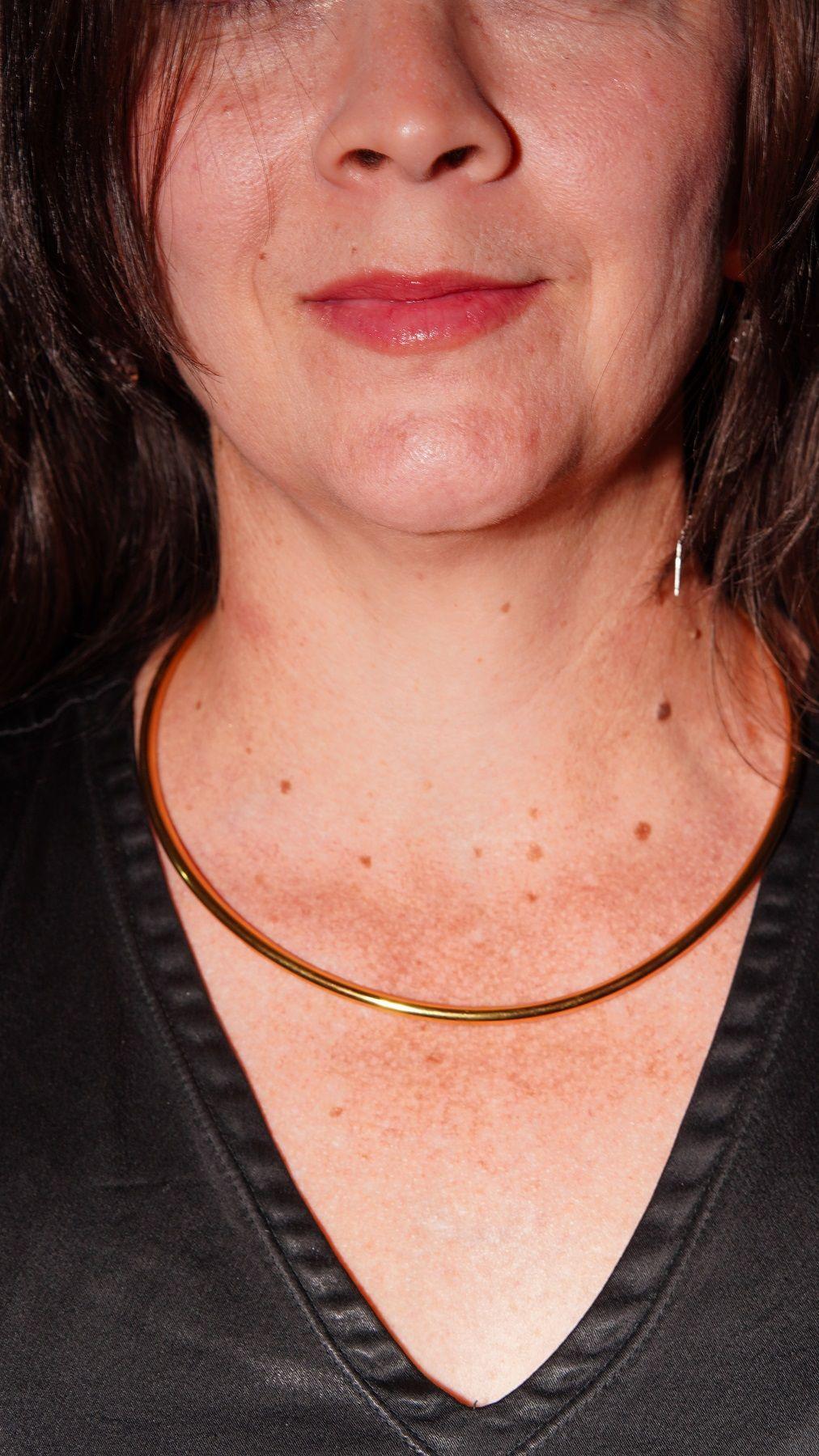 Collar rigido Susan choker chapado en oro 18k-1