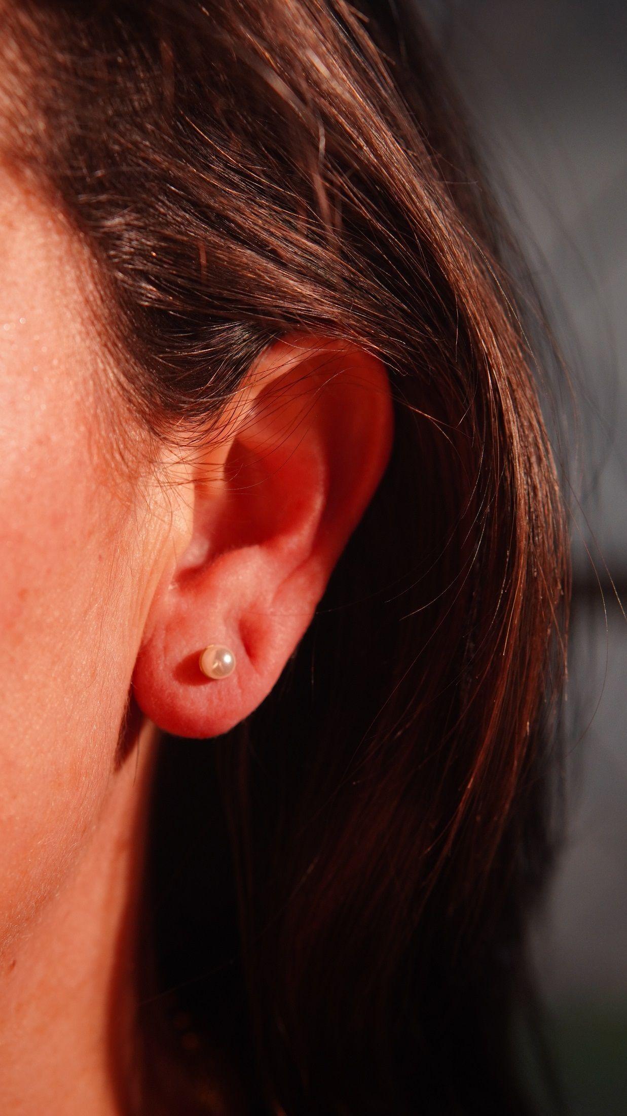 Aros perlas de seguridad titanio ASTM F136 chapados en oro 18k-2