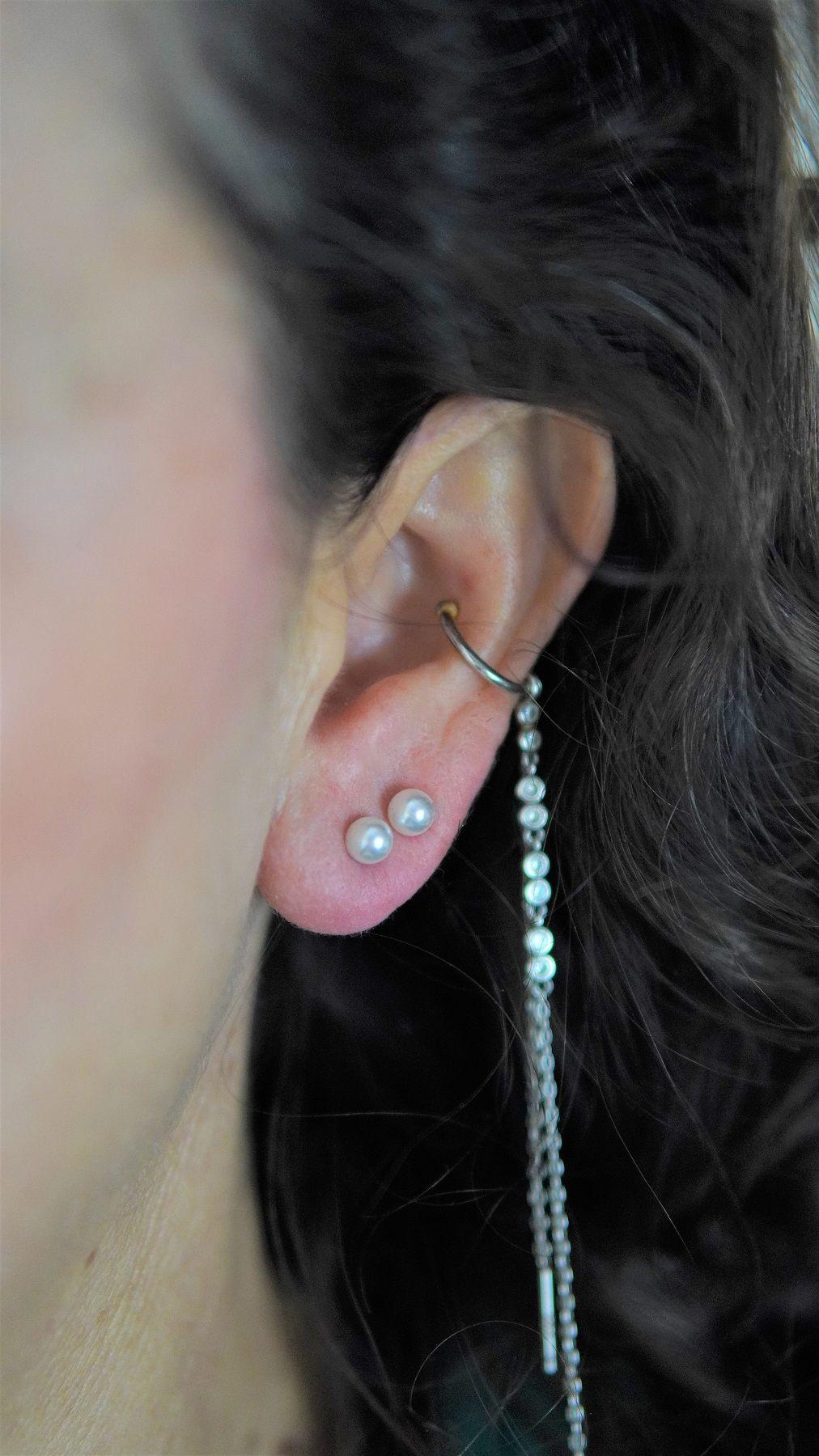 Aros Sascha perla 5mm titanio G23 ASTM F136 20G-2