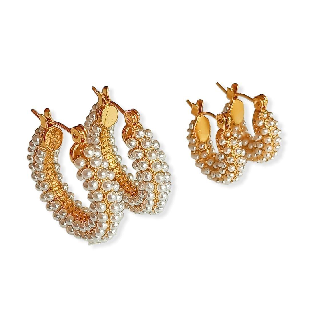 Aros Bote Perla Huggie Chapada En Oro 18k Pack Madre Hija-5