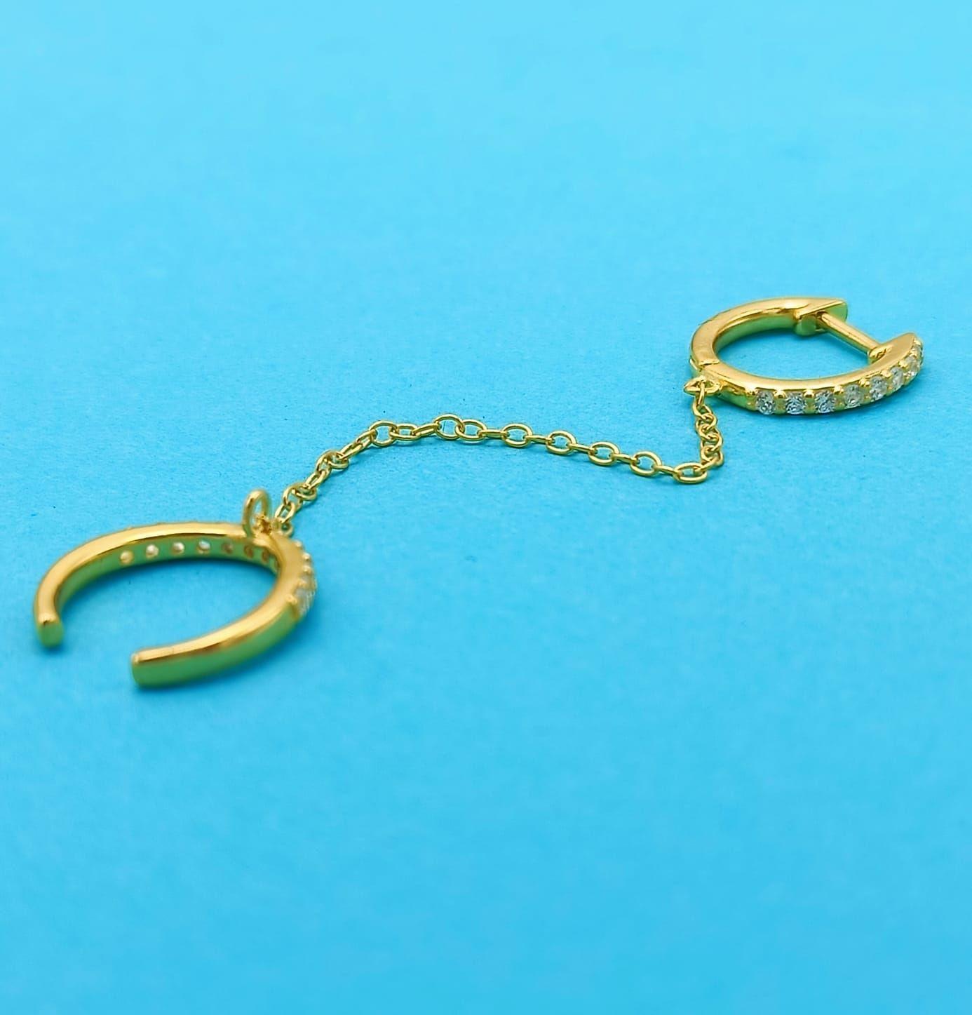 Aro Argolla Huggie con Cadena Earcuff Plata 925 Chapada En Oro-5