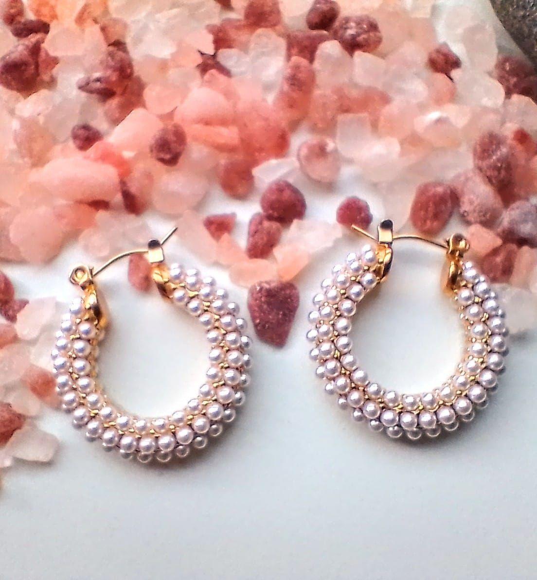 Aretes argollas bote largas con perlas chapadas en oro 18k joyeria fina-2