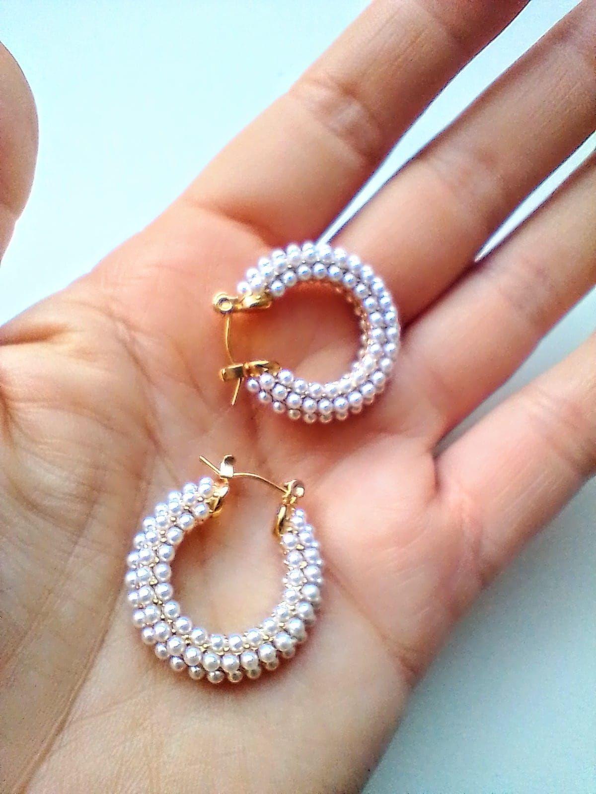 Aretes argollas bote largas con perlas chapadas en oro 18k joyeria fina-6