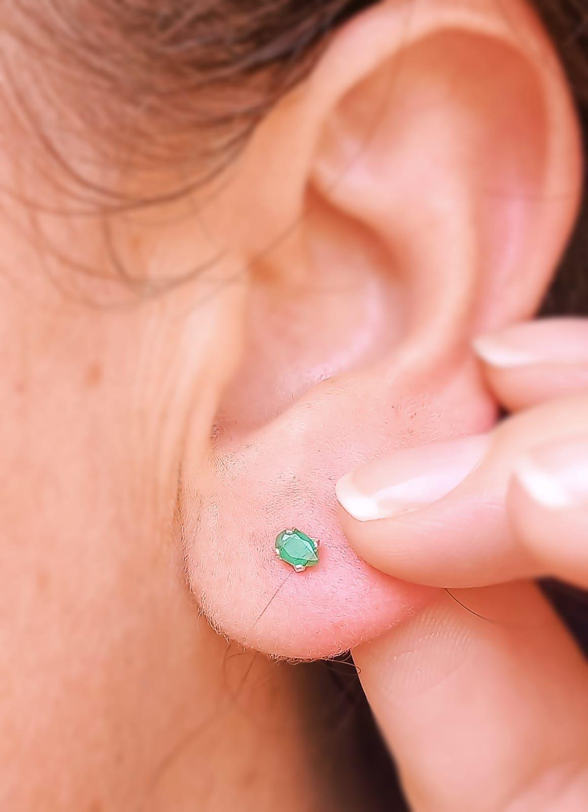 Aros abridores de tuerca en plata fina ley S925 con Esmeralda natural genuina 3mm-2