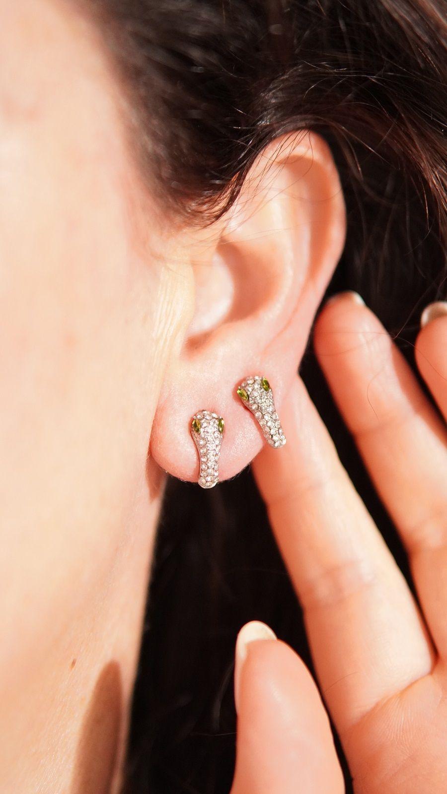 Aros sin perforacion serpiente Cleo clip zirconias verdes-2