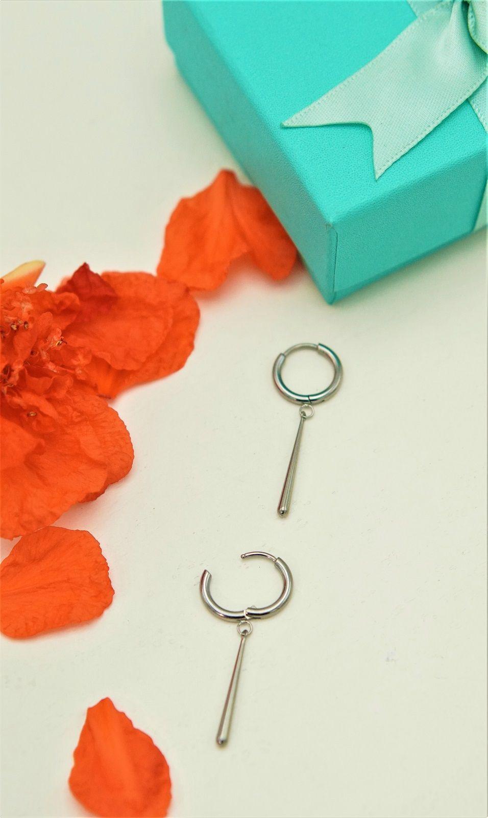 Argollas largas plateadas Zora 10mm titanio ASTM F136-3