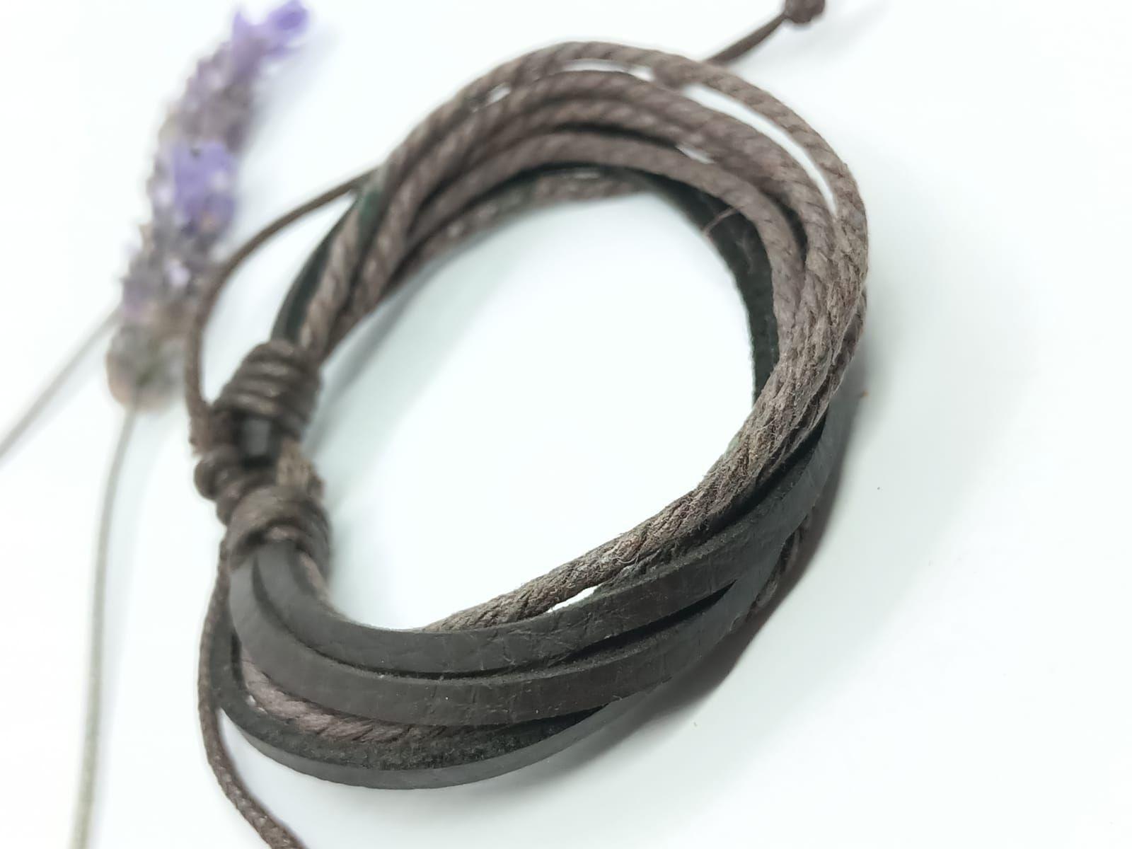Pulsera De Cuero Y Cuerda Trenzada Negra Ajustable-3