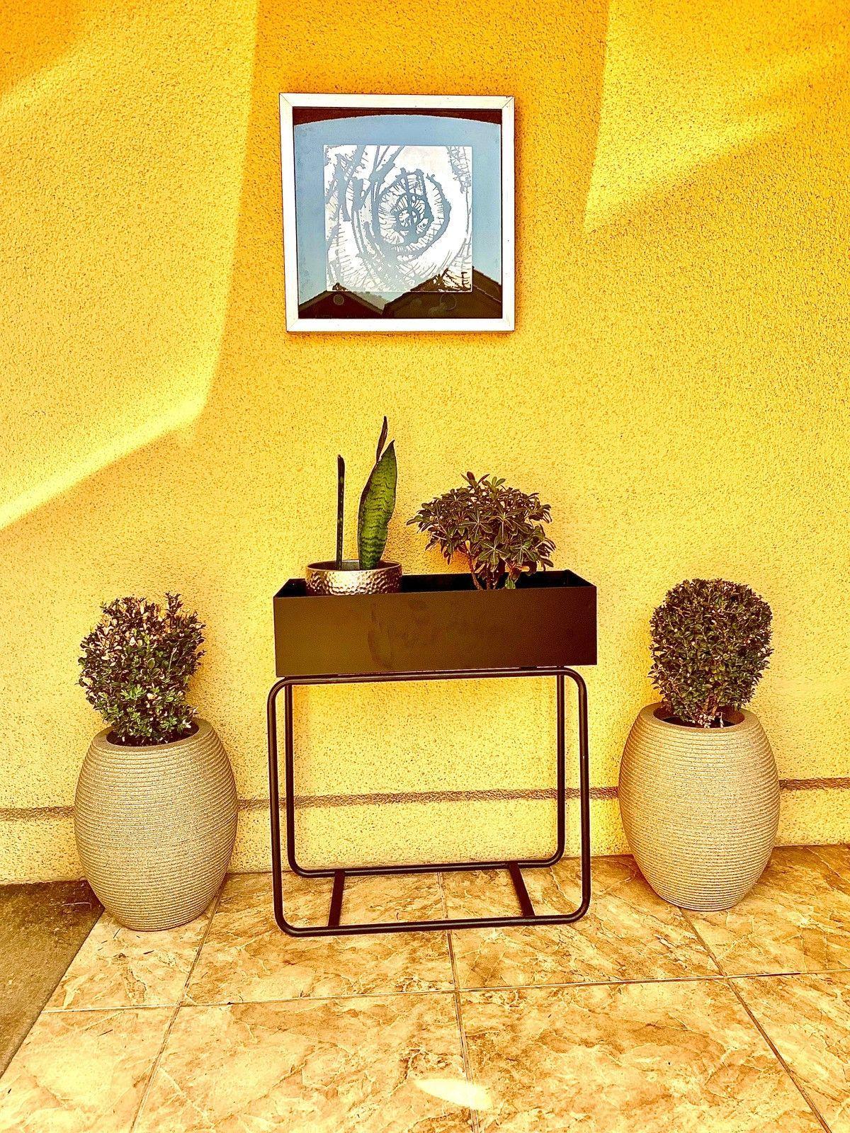 Jardinera o portamacetero de hierro -3